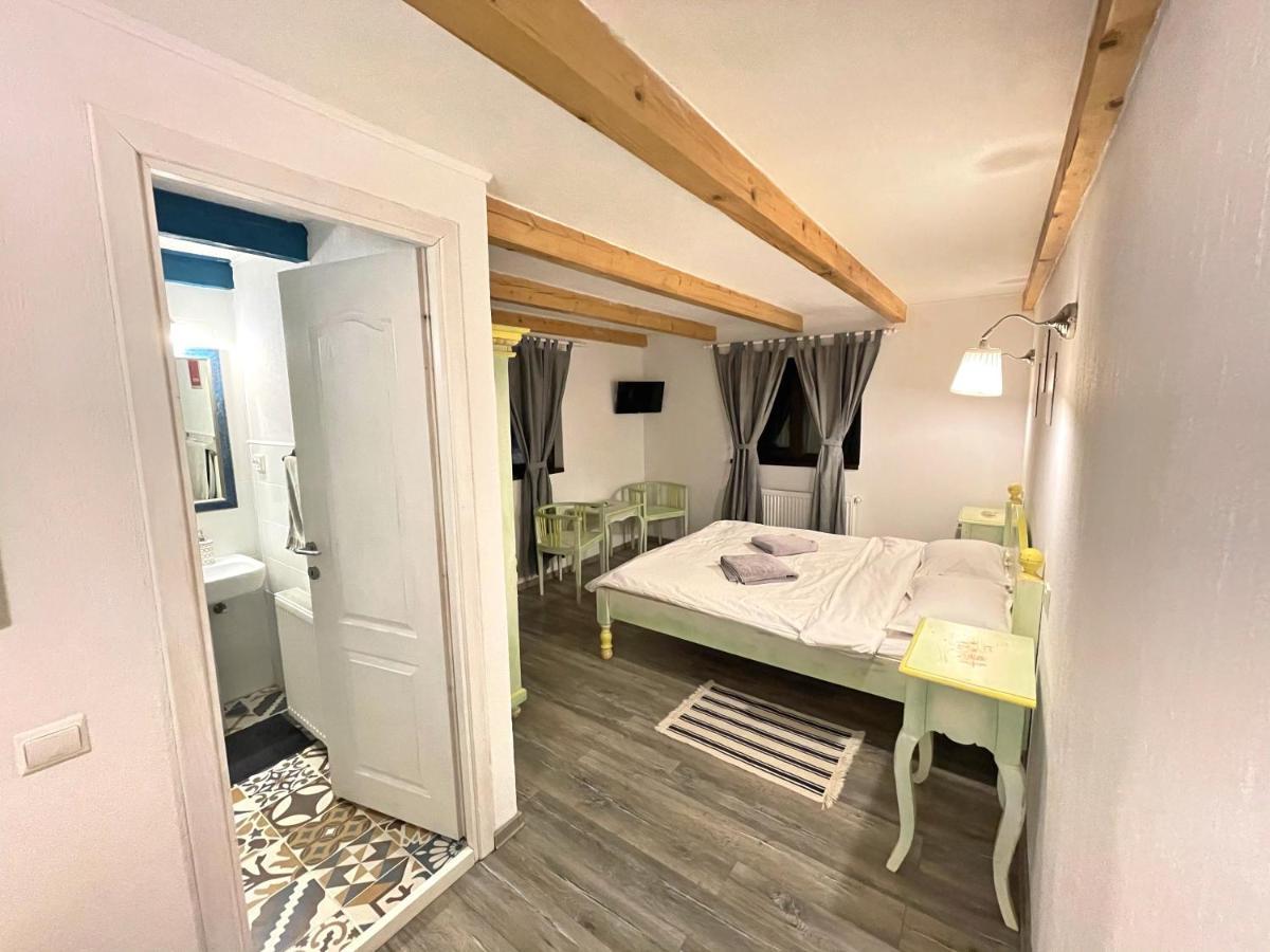Cabana Din Groapa Frumoasa Risnov Exterior photo