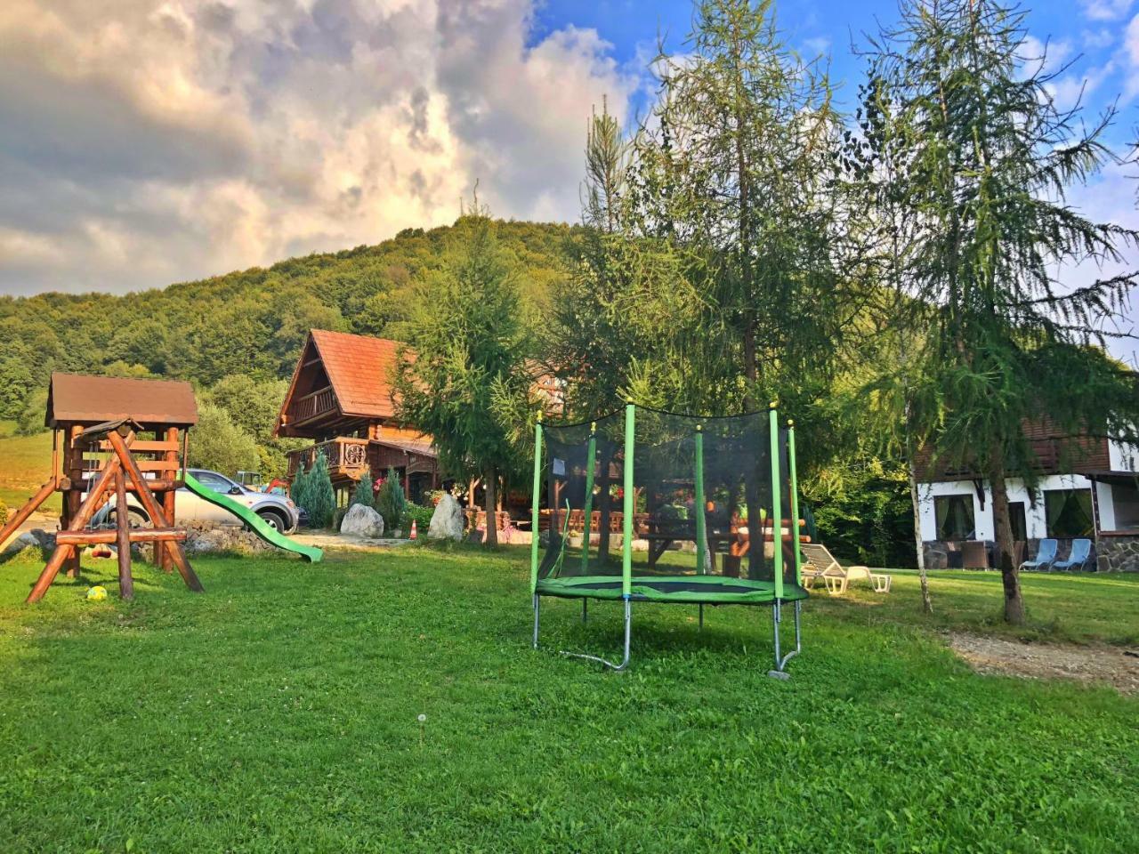 Cabana Din Groapa Frumoasa Risnov Exterior photo